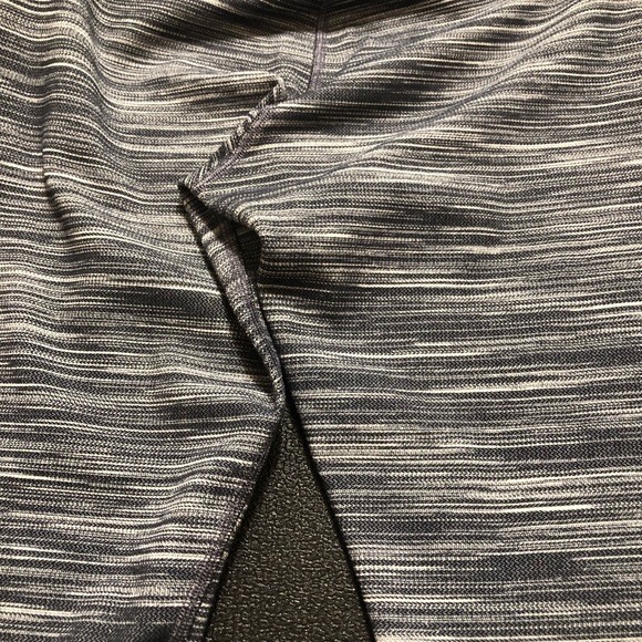 Lululemon Align Crop 21" *Cross Waist
Mini Space Dye Herringbone Heathered - Picture 12 of 16